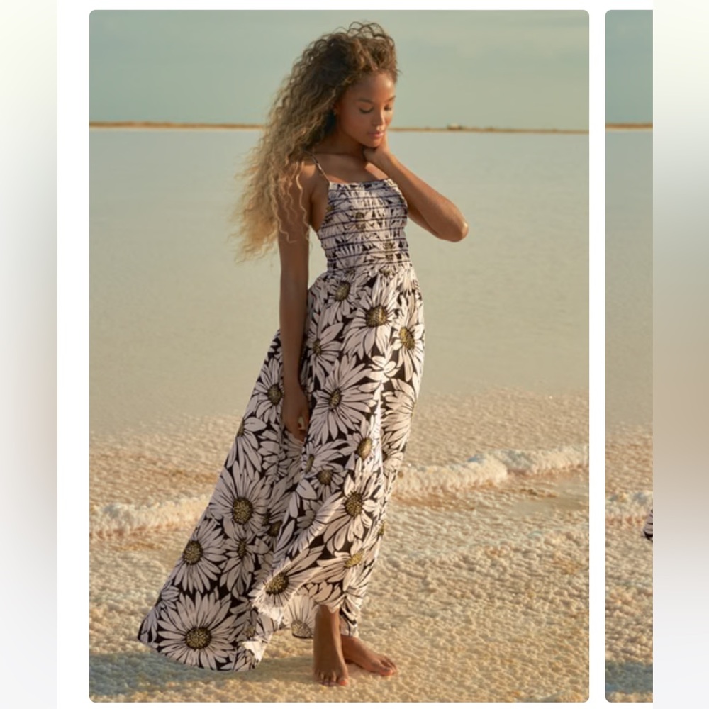 Maaji dress - black and white daisy dress, maxi length long dress
